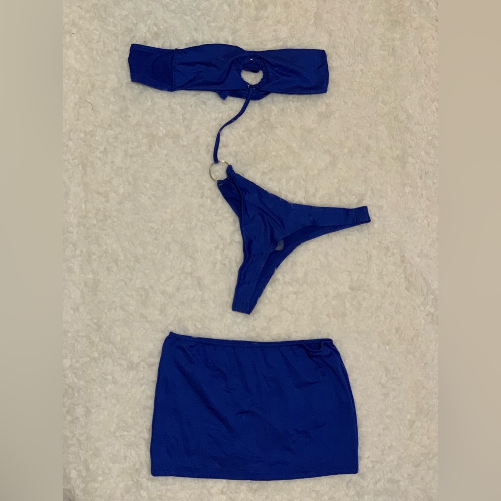 🆕 Dream On Bikini Set with Wrap Size Medium Color Blue